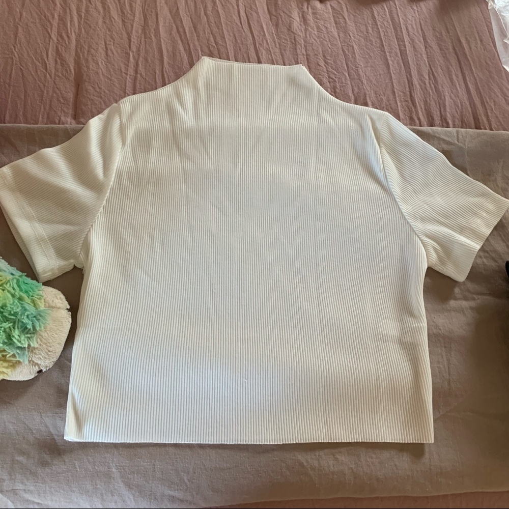 SHEIN white top